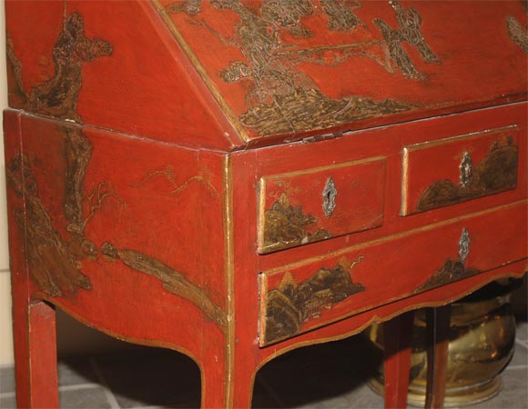Louis XV lacquer bureau en pente For Sale 1