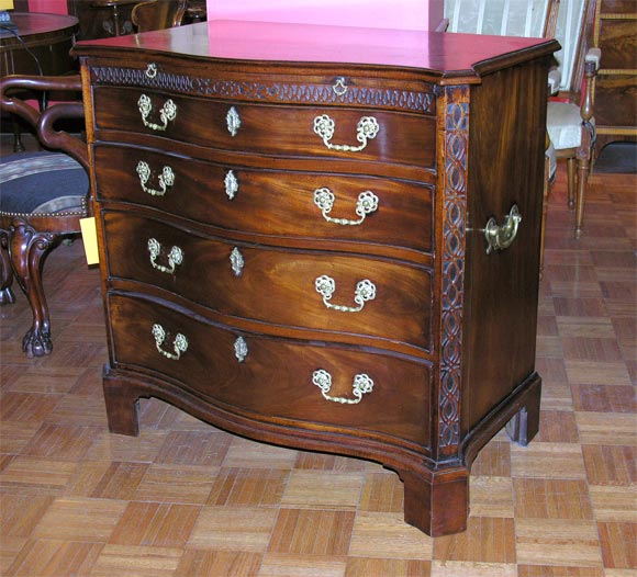 18th Century Mahogany Chippendale Dressing Chest