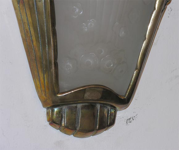 Mid-20th Century French Art Deco Wall Sconces by Muller Frères For Sale