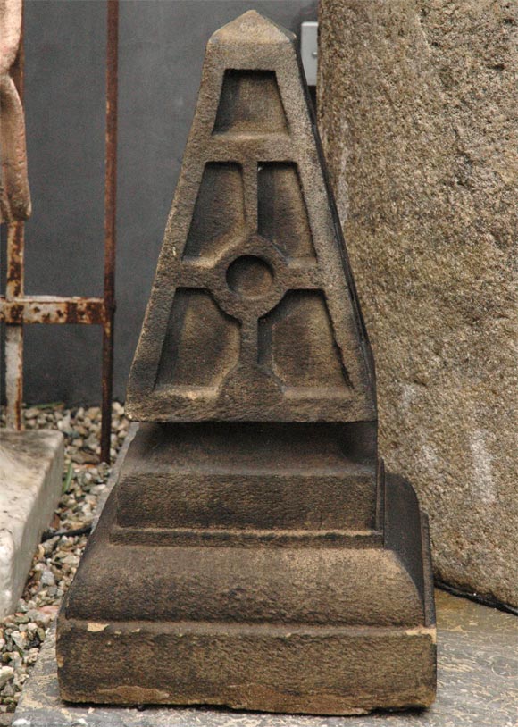 A Pair of English Stone Obelisks, Circa 1840 In Good Condition In Los Angeles, CA