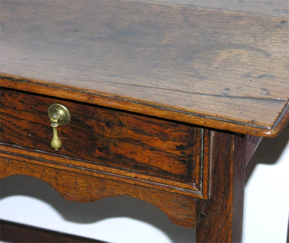 Elegant 18th c. English Stretcher Base Table