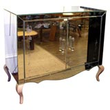 Mirrored commode