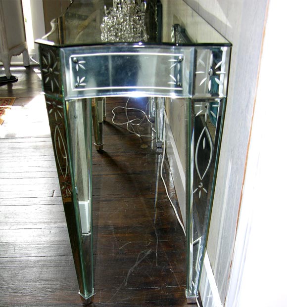 Venetian Mirrored 3-Drawer Console In Excellent Condition For Sale In Water Mill, NY