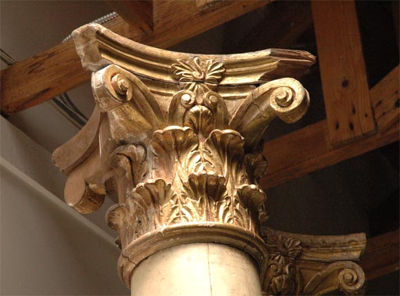 20th Century Pair of Italian Decorative Wood and Gold Leaf Corinthian Columns