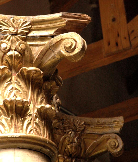 Pair of Italian Decorative Wood and Gold Leaf Corinthian Columns 2