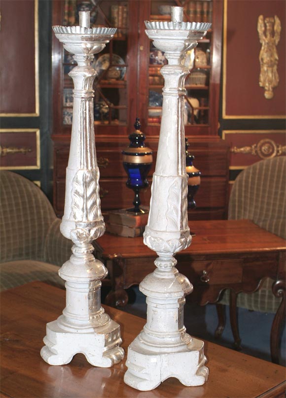 Pair of Italian Neoclassical Style Silvered Wood Candlesticks In Good Condition In San Francisco, CA