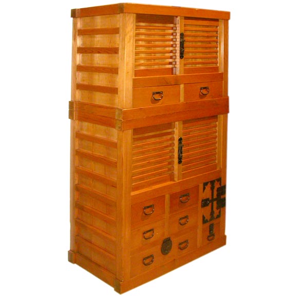 Japanese Choba (Merchant
s Chest) Dansu