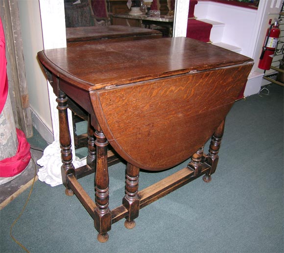 OVAL ENGLISH OAK GATELEG TABLE