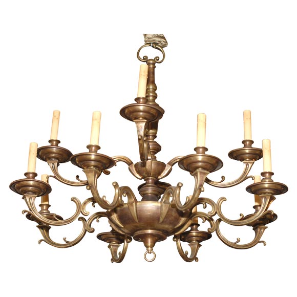 Elegant Continental/Baroque-Style 12-Arm Bronze Chandelier