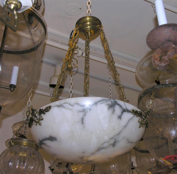 Alabaster scoop in white and black, wired