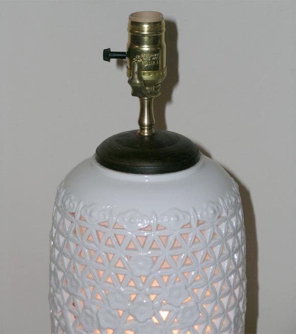 Unknown LARGE PAIR OF ORIENTAL MOTIF PIERECED LATTICE LAMPS