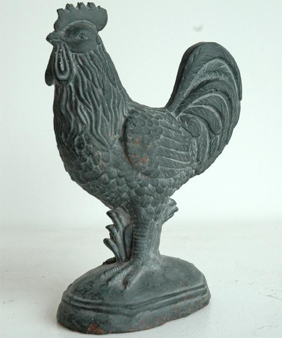CAST IRON MOLDED ROOSTER COVER ON LEAD/GREAT CONDITION