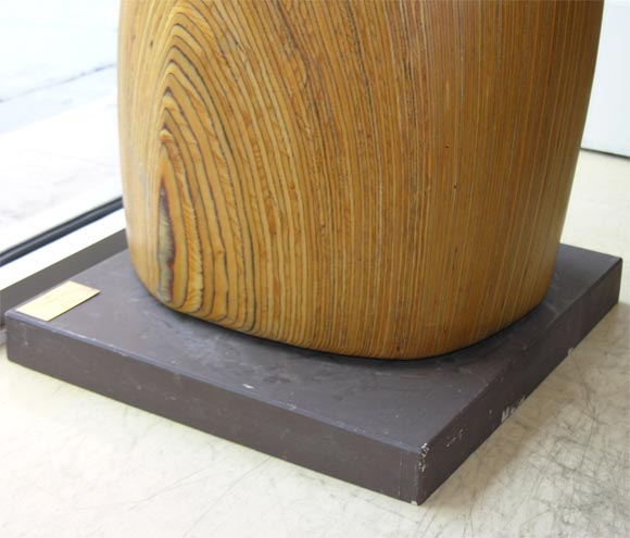 Laminé Sculpture de Dick Shanley, circa 1984, Tall Wood Sculpture, USA, Laminated Wood en vente