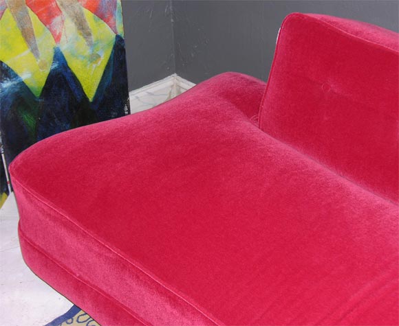 1940s Mohair Sofa-Daybed In Good Condition For Sale In Miami, FL