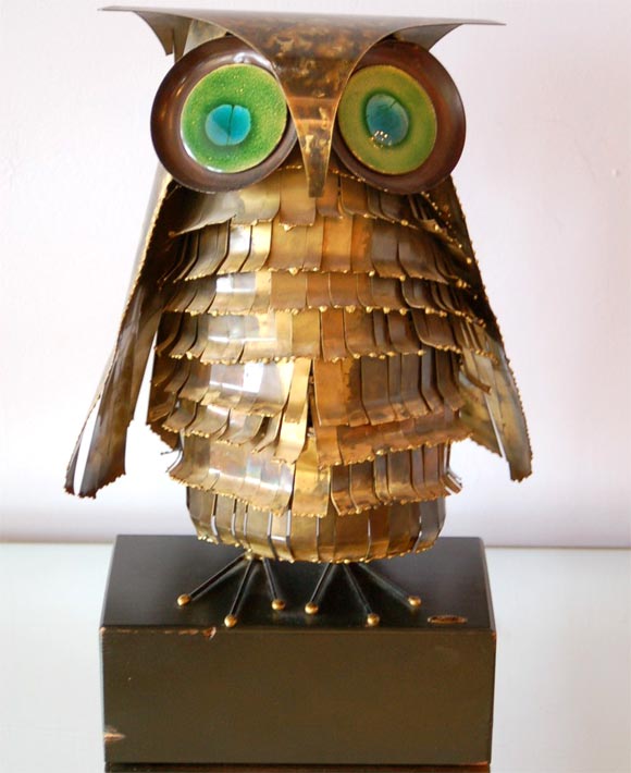 We love these Curtis Jere owls, and this is one, signed and dated 1969, is no exception. 