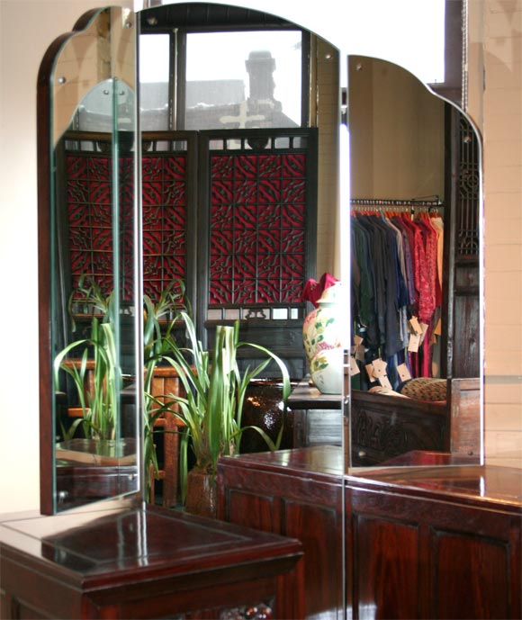 Chinese Deco Blackwood Dressing Table with Mirrors In Excellent Condition In Chicago, IL