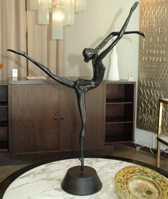 BEAUTIFUL WOODEN BALLERINA STATUE