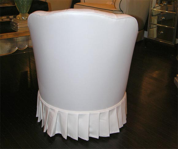 white chair vanity