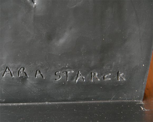 Français ROBE D'ARTISANAT D'ARA STARCK----DAUGHTER OF PHILIPPE STARCK