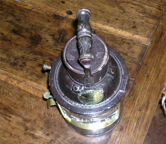 Antique Morse Code Ship  Latern In Good Condition In Southampton, NY