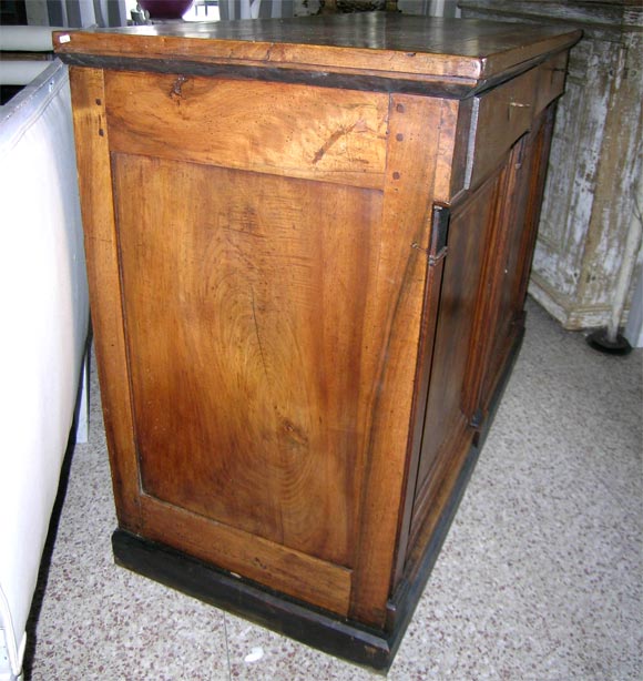 French Restoration Walnut Two-Door Buffet In Excellent Condition In New Orleans, LA