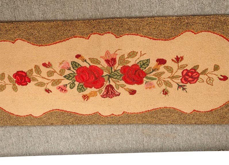 1920S HAND HOOKED RUNNER RUG/FLORAL FROM PENNSYLVANIA at 1stdibs