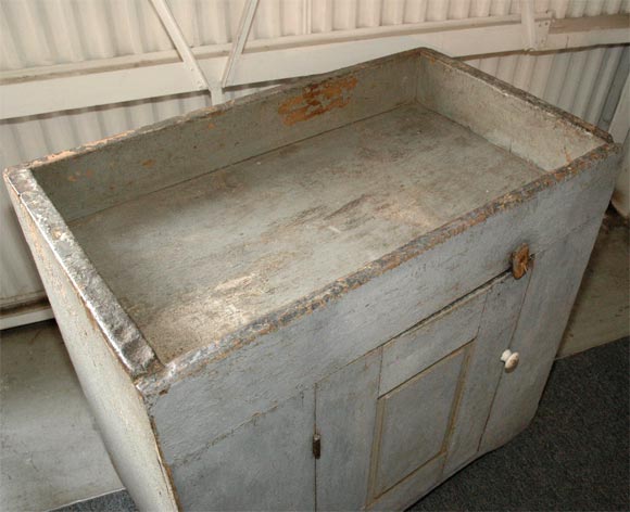 American 19THC ORIGINAL GREY PAINTED DRY SINK FROM PENNSYLVANIA