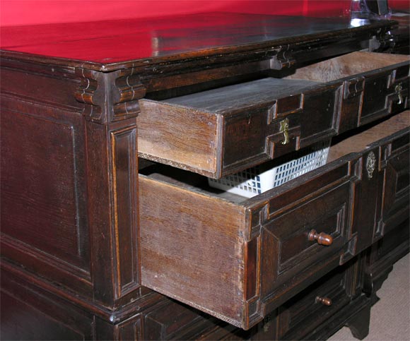 17th Century English chest of drawers 1