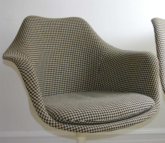 Metal Six Saarinen tulip chairs by Knoll, Alexander Girard  fabric For Sale