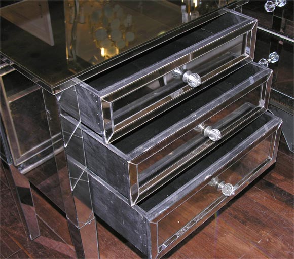Contemporary Custom Pair of Neoclassical-Style 3-Drawer X-Front Mirrored Nightstands For Sale
