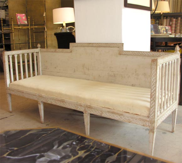 GUSTAVIAN BENCH