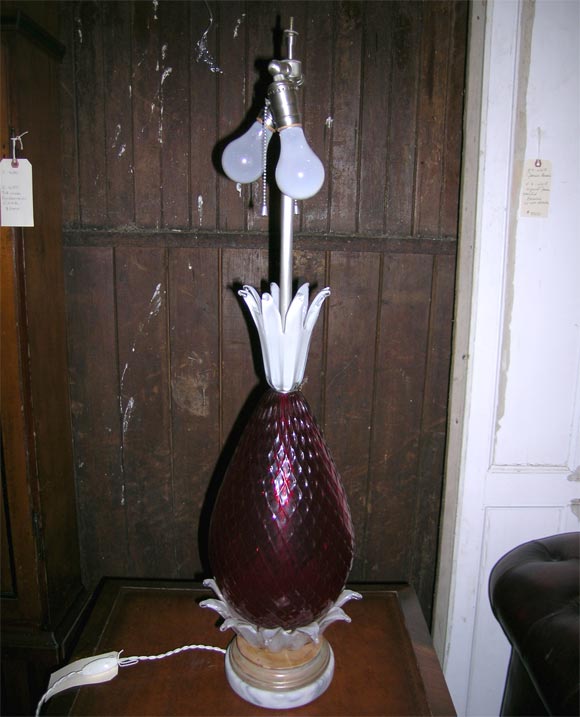 Large spectacular, Murano glass lamp. The base to the top of the pineapple is 24