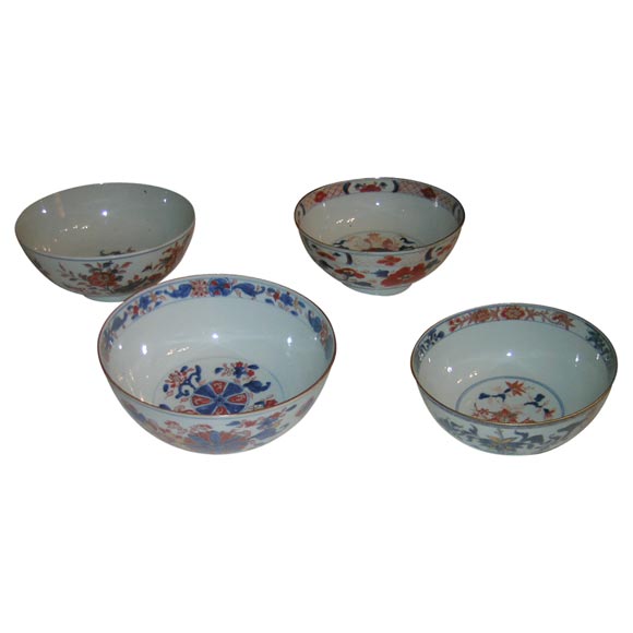 Group of Four Chinese Imari Bowls For Sale