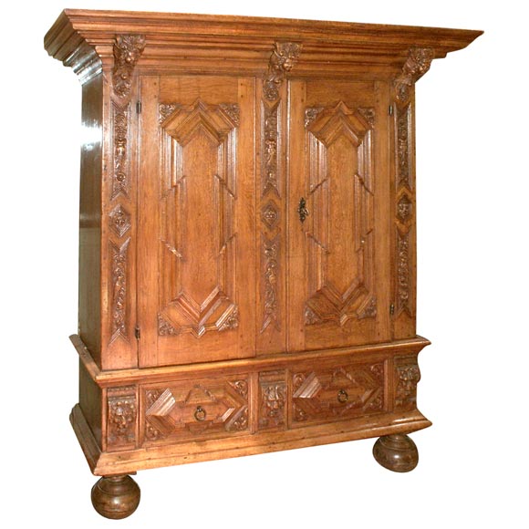 A 17th Century Dutch Baroque Oak Linen Press
