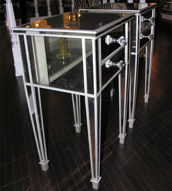 Modern Pair of 2-Drawer Silver Trim Mirrored Nightstands For Sale