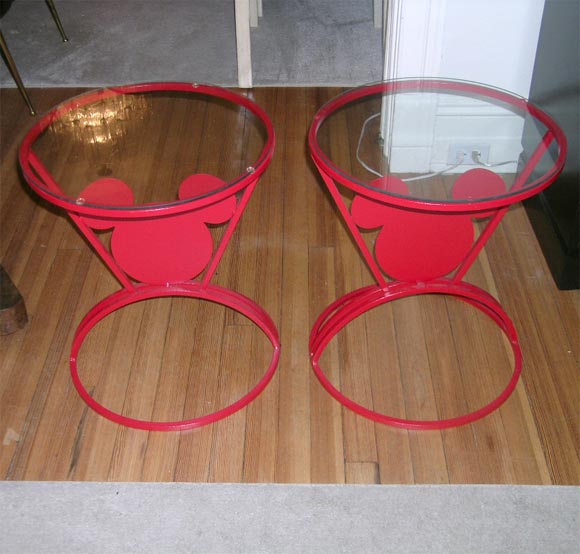 Fun and whimsical sidetables in the classic Mickey Mouse symbol - perfect for child's room or the many Disney fans out there.