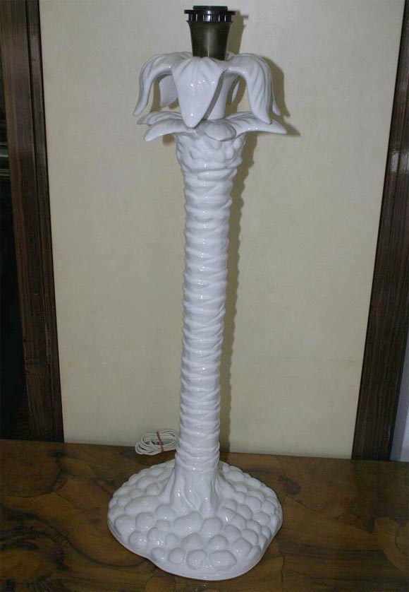 Beautiful single palm tree designed lamp in white ceramic