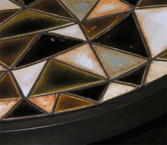 20ième siècle Table en carreaux « soleil » Roger Capron