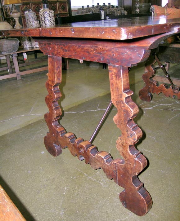 Lyre Leg Campaign Table