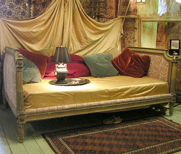 Painted Louis XVI Style Daybed