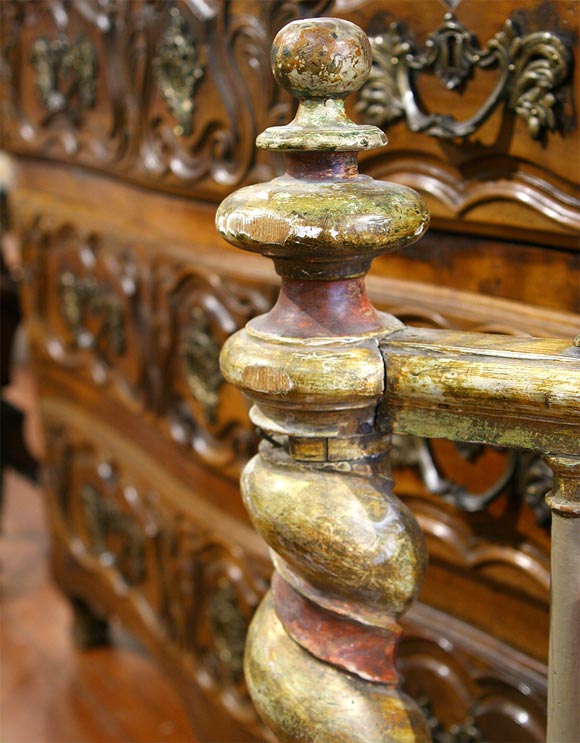 Exceptional 18th c. Venetian Bed 1