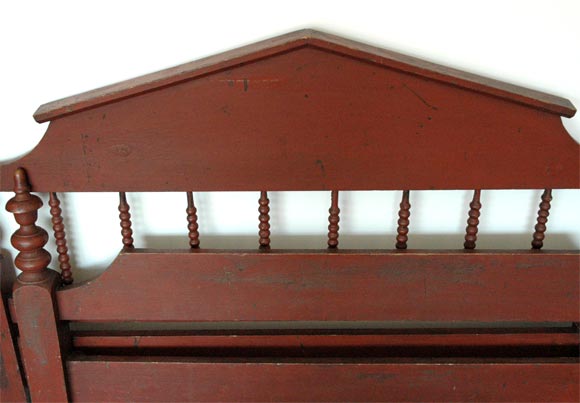19THC RED OVER BLUE SPOOL BED 1