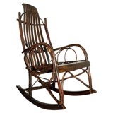 cHAISE À BASCULE EN BOIS COURBÉ AMISH 1920-1930 DE PENNSYLVANIE