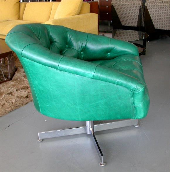 American Leather Tufted Swivel Chairs in the style of Ward Bennett