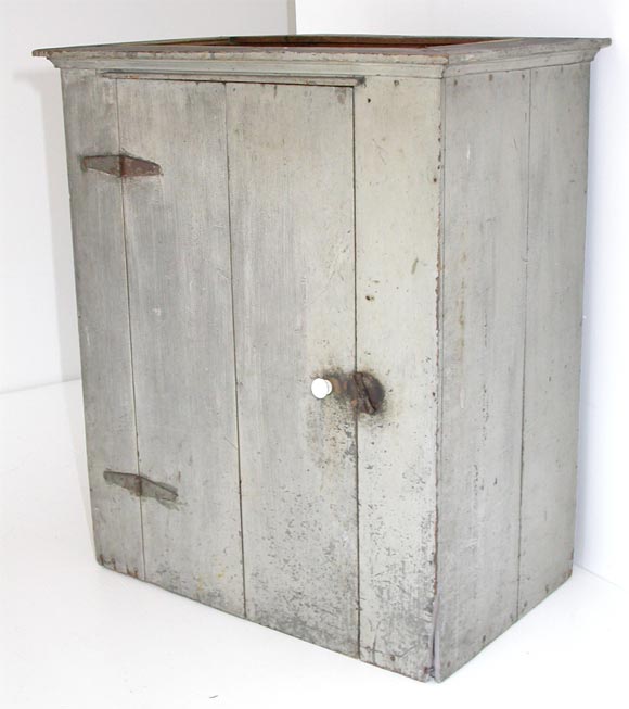 19THC ORIGINAL PAINTED HANGING CUPBOARD