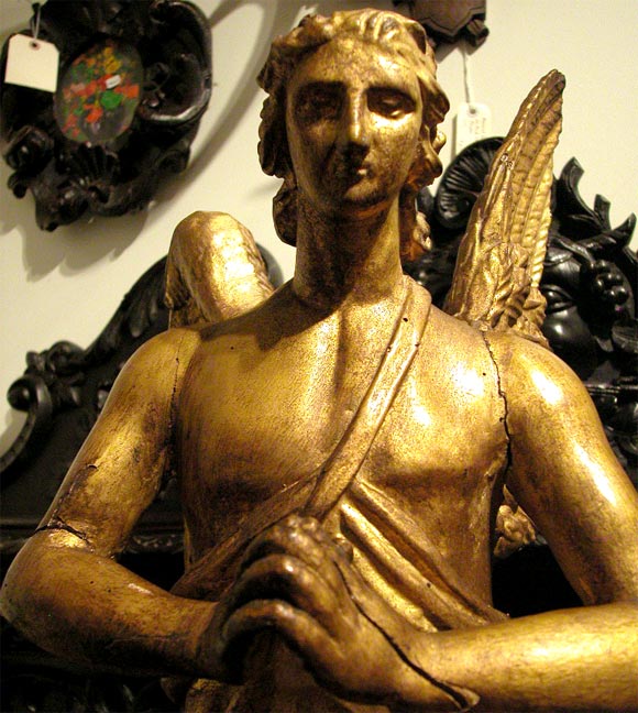18th Century and Earlier Pair of Carved Gilt Wood Angels