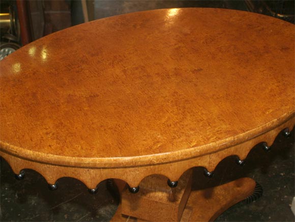 19th Century Biedermeier Style Oval Center Table of Amboyna Wood 1