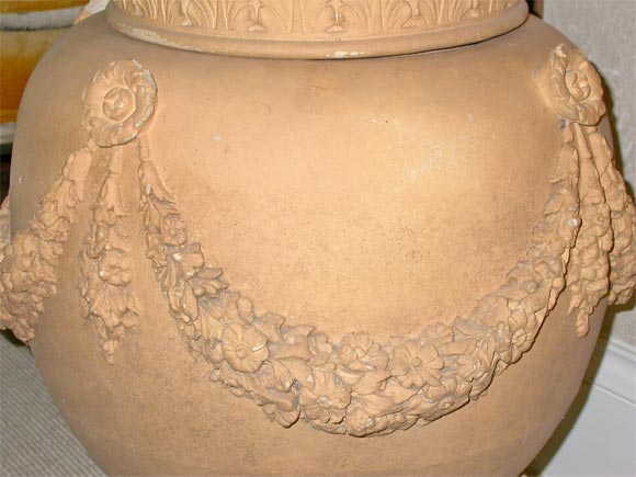 19th century terracotta urn signed Gallway In Excellent Condition For Sale In Water Mill, NY
