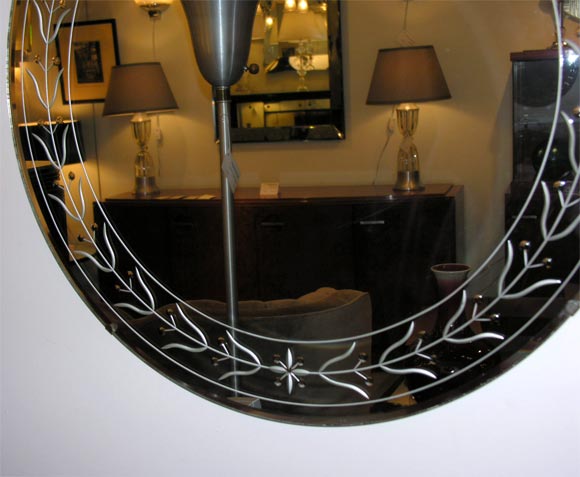1930s Round Mirror with Etched and beveled design In Excellent Condition In New York, NY