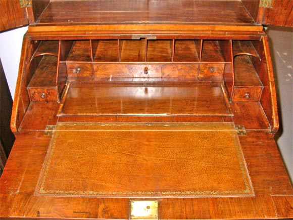 Queen Anne Secretary 2